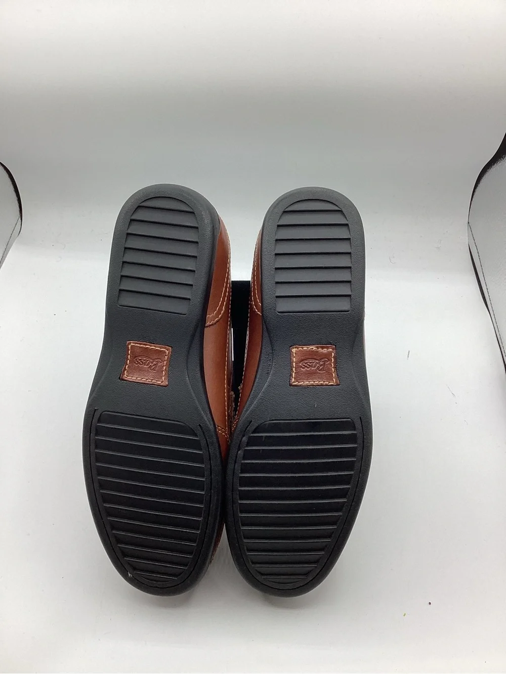 NWT G.H. Bass woven leather loafers, men’s size 12